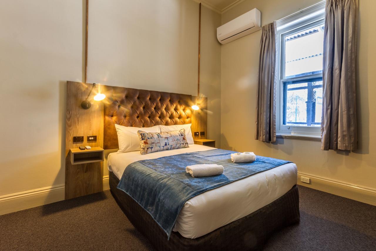 Pretoria Hotel แมนนัม ภายนอก รูปภาพ